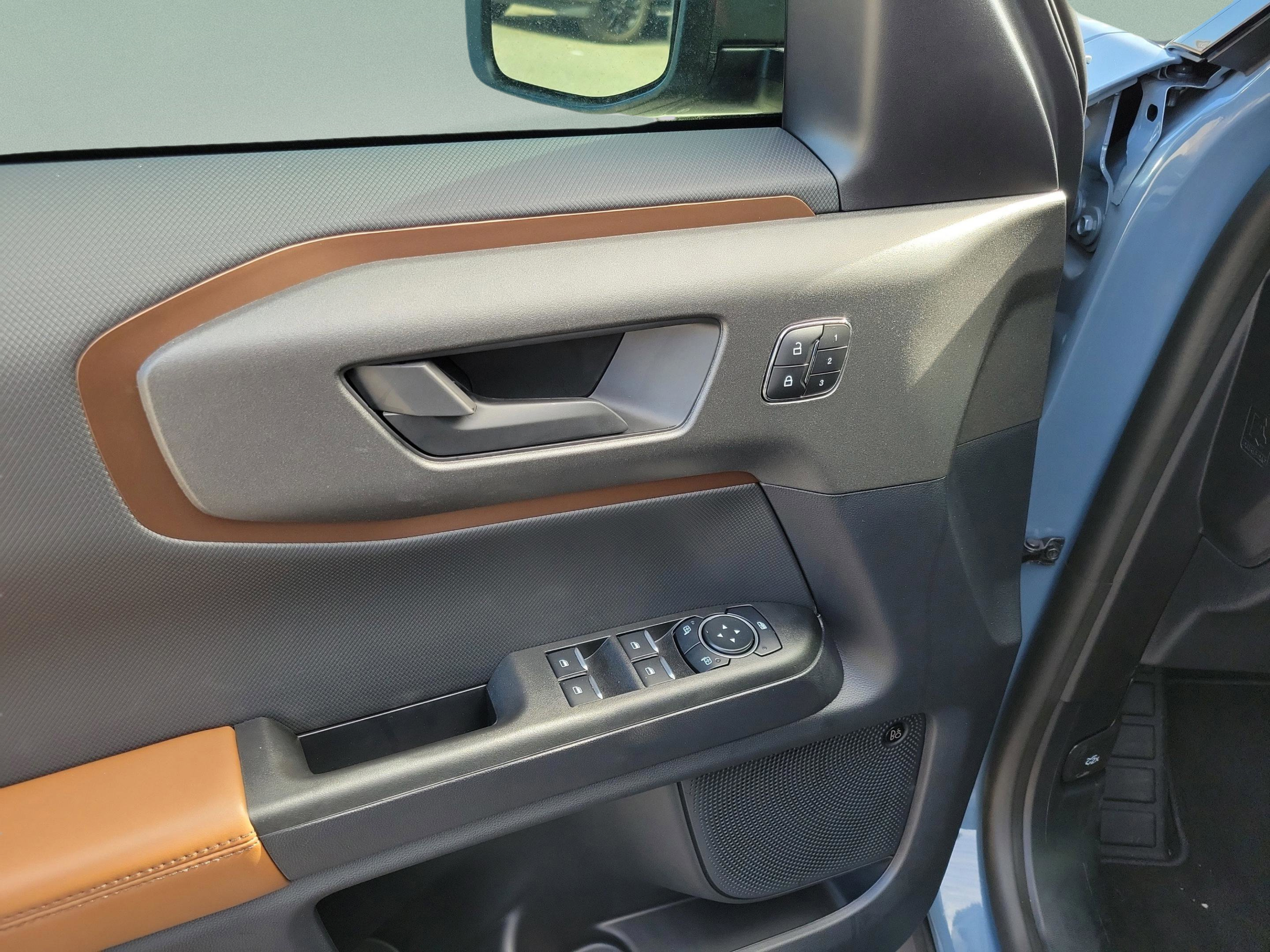 New 2025 Ford Bronco Sport Outer Banks w/ Outer Banks Tech Package+ AWD/4WD image 32