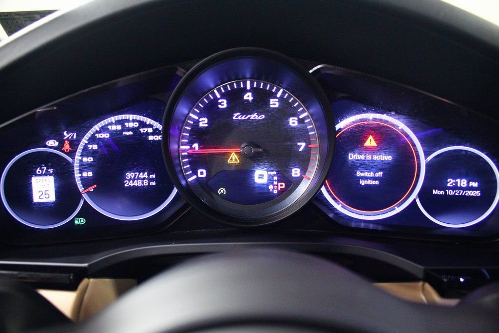 Used 2022 Porsche Cayenne Turbo image 19