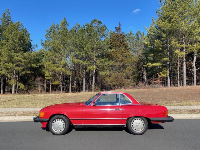 Used 1988 Mercedes-Benz 560 SL image 23
