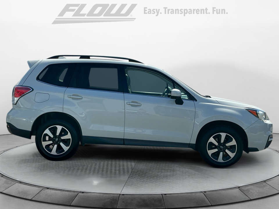 Used 2017 Subaru Forester 2.5i Limited AWD/4WD image 10