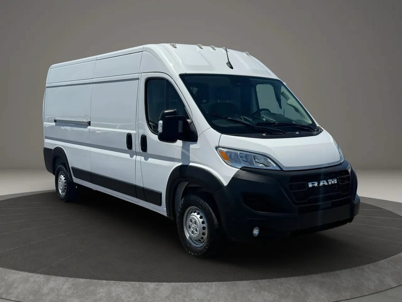 Used 2025 RAM ProMaster 2500 w/ Convenience Group FWD image 8