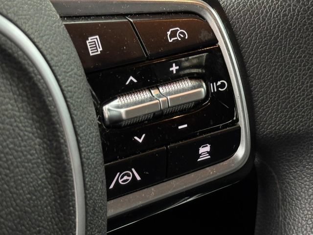 Used 2024 Kia Sorento LX FWD image 12