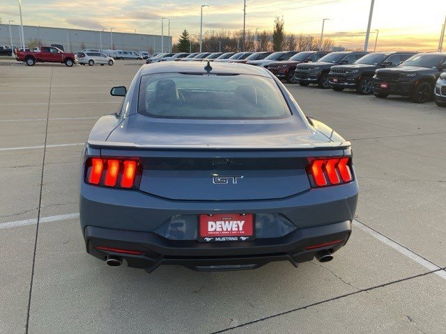 Used 2024 Ford Mustang GT Premium image 7