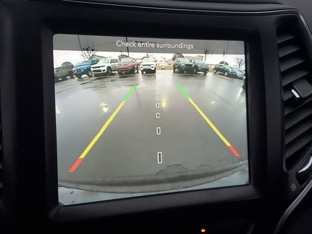 Used 2022 Jeep Cherokee Trailhawk w/ Trailer Tow Group image 26