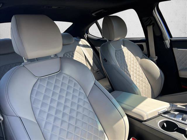 Used 2023 Genesis G70 3.3T w/ Sport Prestige Package image 23