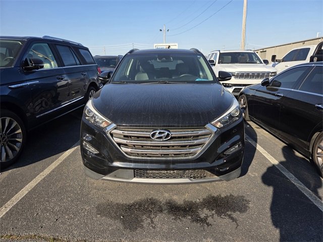 Used 2016 Hyundai Tucson Limited w/ Option Group 03 video 2
