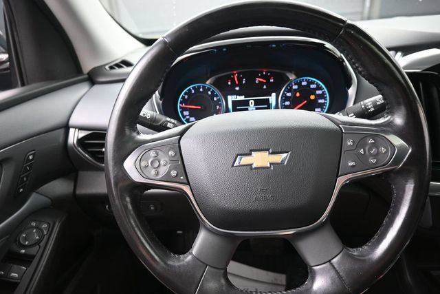 Used 2019 Chevrolet Traverse Premier w/ Driver Confidence II Package FWD image 4