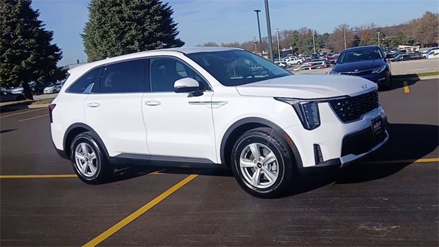 New 2026 Kia Sorento LX image 4