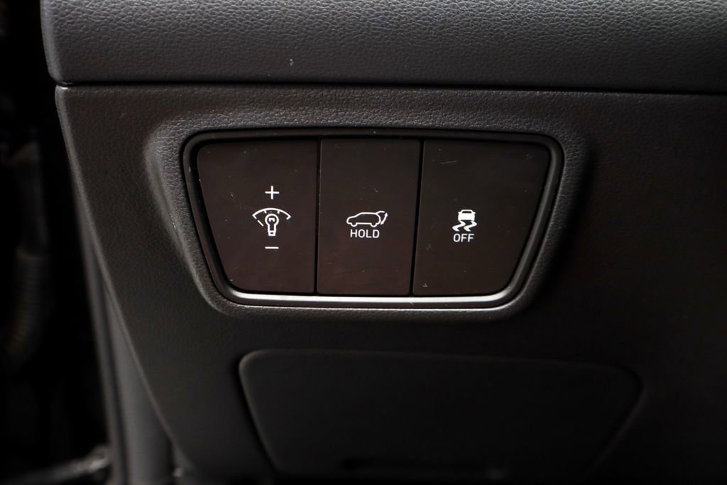 Certified 2024 Hyundai Tucson Limited FWD image 28
