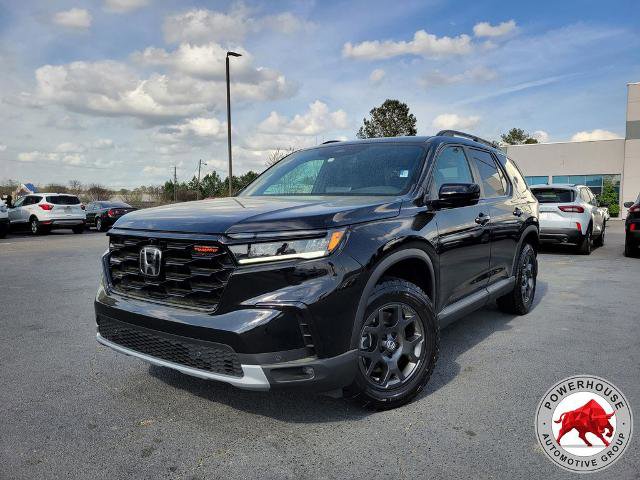 Used 2025 Honda Pilot TrailSport