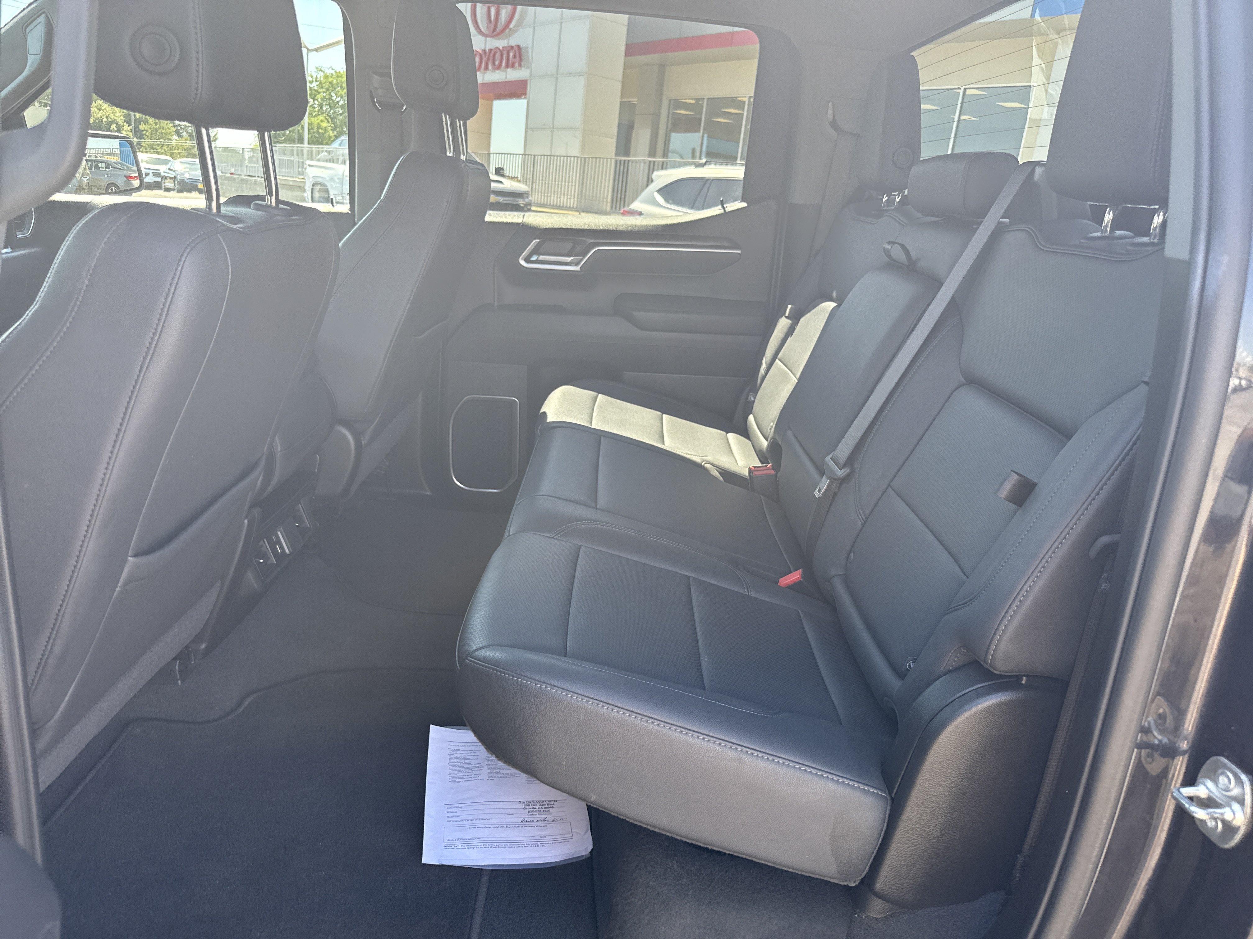 Used 2025 GMC Sierra 1500 SLT AWD/4WD image 14