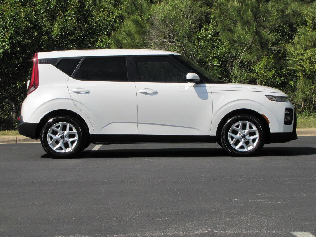 Used 2021 Kia Soul S FWD image 4