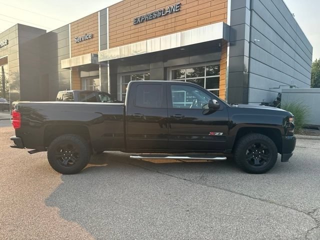 Used 2019 Chevrolet Silverado 1500 LT w/ All Star Edition AWD/4WD image 6