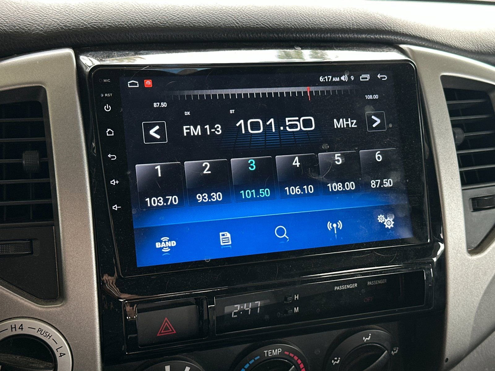 Used 2012 Toyota Tacoma w/ SR5 Pkg image 15