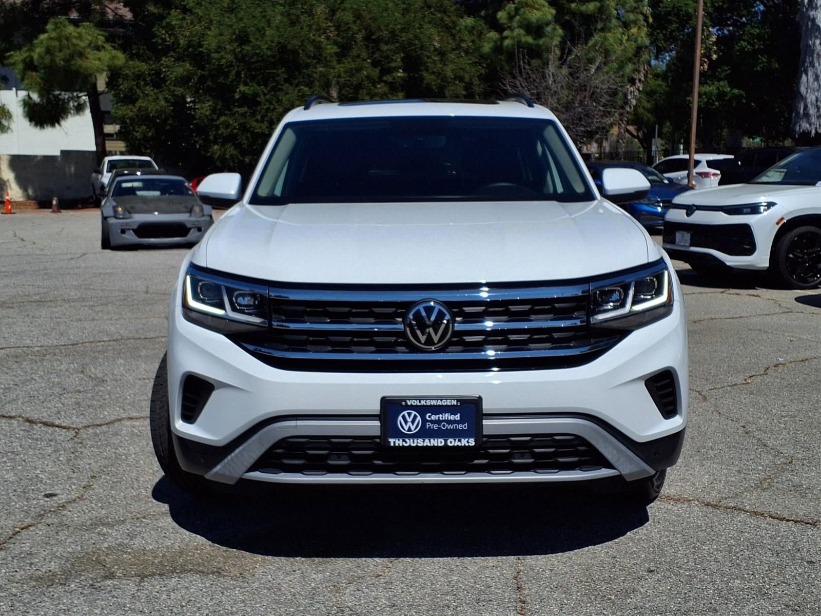 Used 2023 Volkswagen Atlas SE w/ Panoramic Sunroof Package image 2