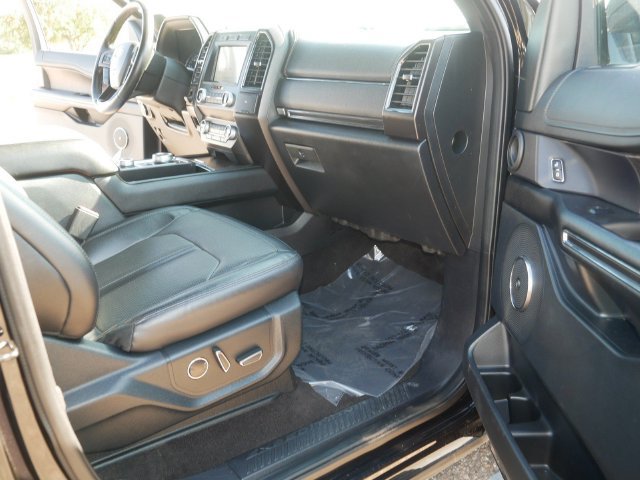 Used 2021 Ford Expedition Limited AWD/4WD image 21