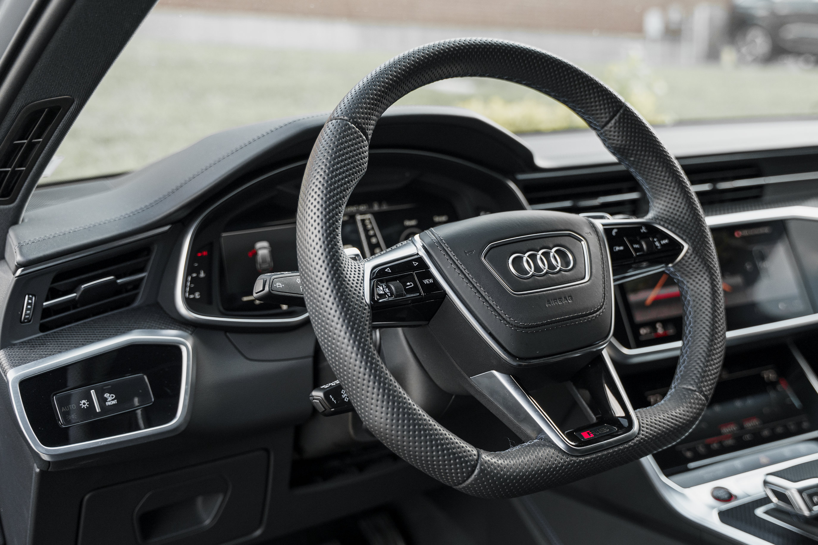 Used 2025 Audi RS 6 performance AWD/4WD image 10