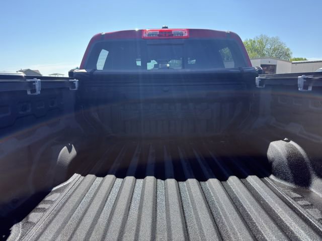 Used 2023 Chevrolet Colorado ZR2 w/ ZR2 Convenience Package III AWD/4WD image 18