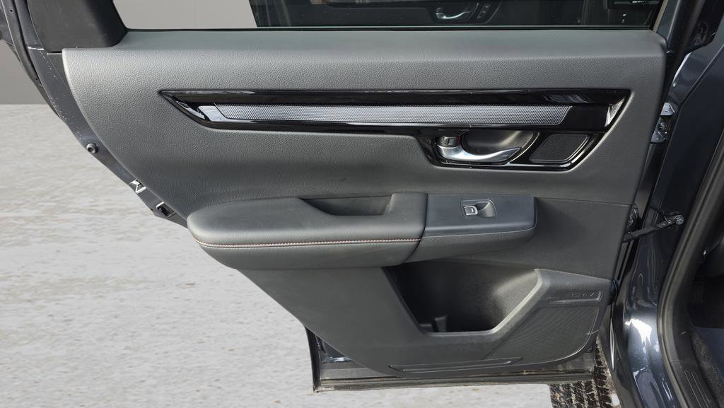 Used 2023 Honda CR-V Sport Touring image 13