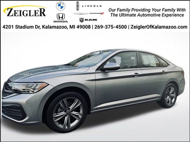 Used 2024 Volkswagen Jetta SE