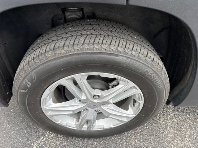 Used 2022 GMC Terrain SLE w/ Driver Convenience Package AWD/4WD image 6