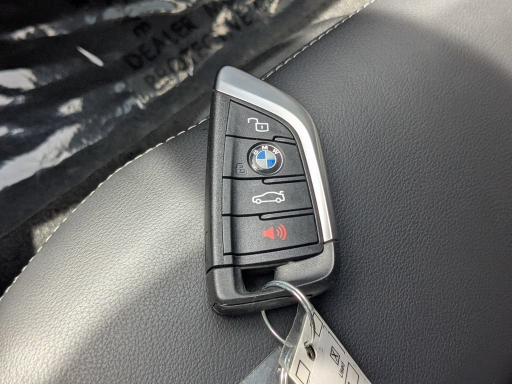 Used 2026 BMW M2 w/ Lighting Package RWD image 24