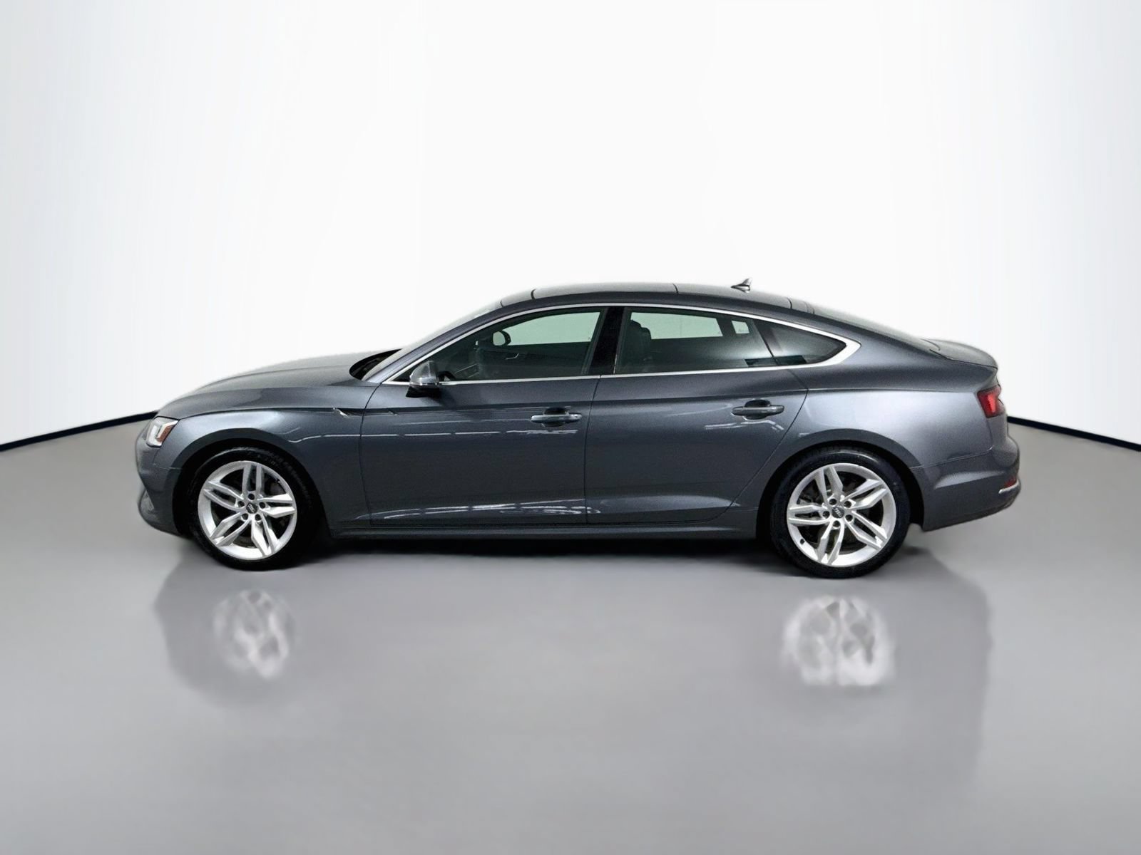 Used 2019 Audi A5 2.0T Premium w/ Convenience Package AWD/4WD image 2