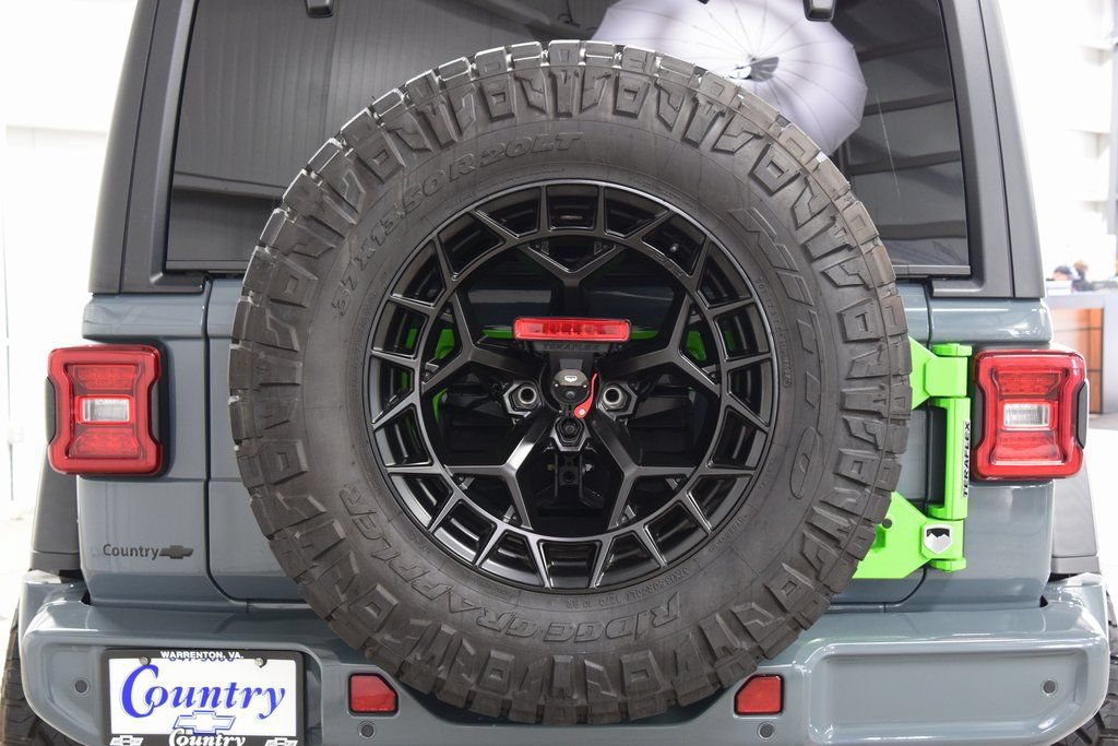 Used 2024 Jeep Wrangler Unlimited Rubicon w/ Safety Group AWD/4WD image 23