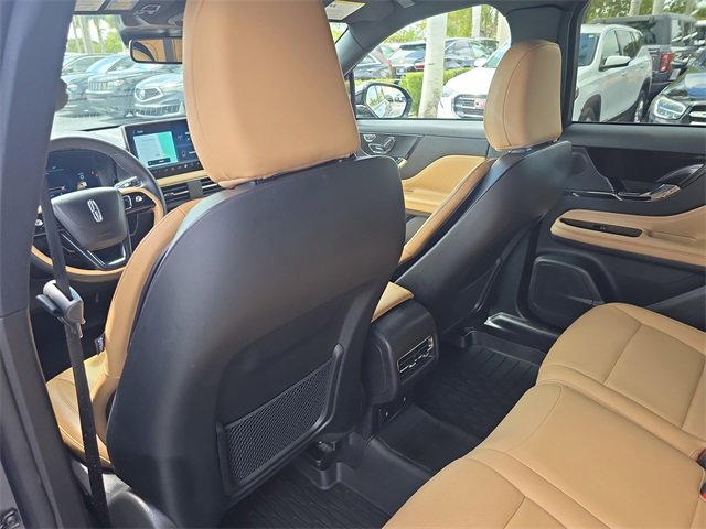 Used 2023 Lincoln Corsair Reserve image 12