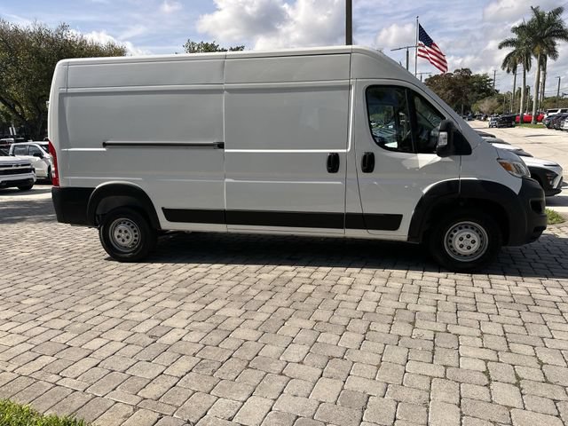 Used 2024 RAM ProMaster 2500 w/ Convenience Group FWD image 14