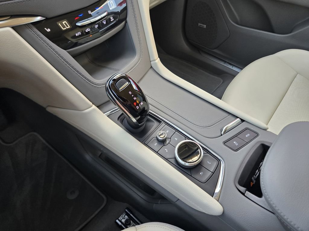 Used 2024 Cadillac XT5 Premium Luxury image 29