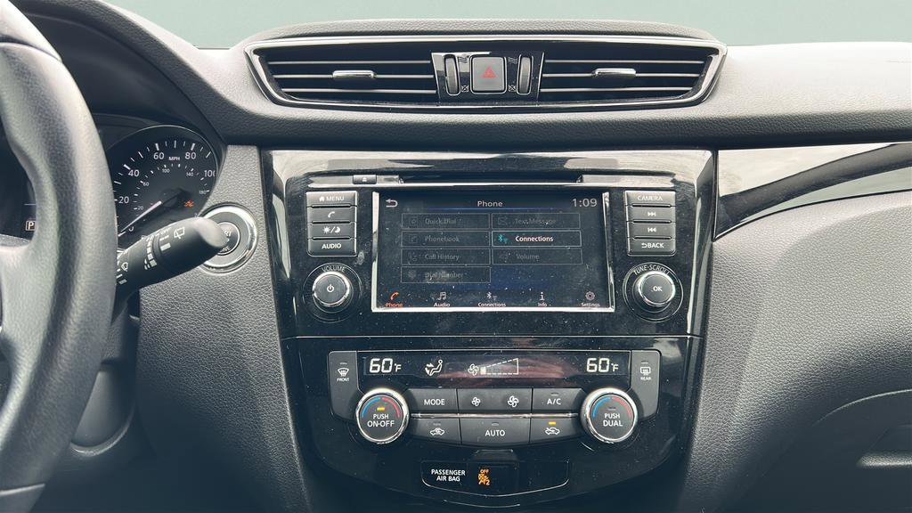 Used 2021 Nissan Rogue Sport SV image 30