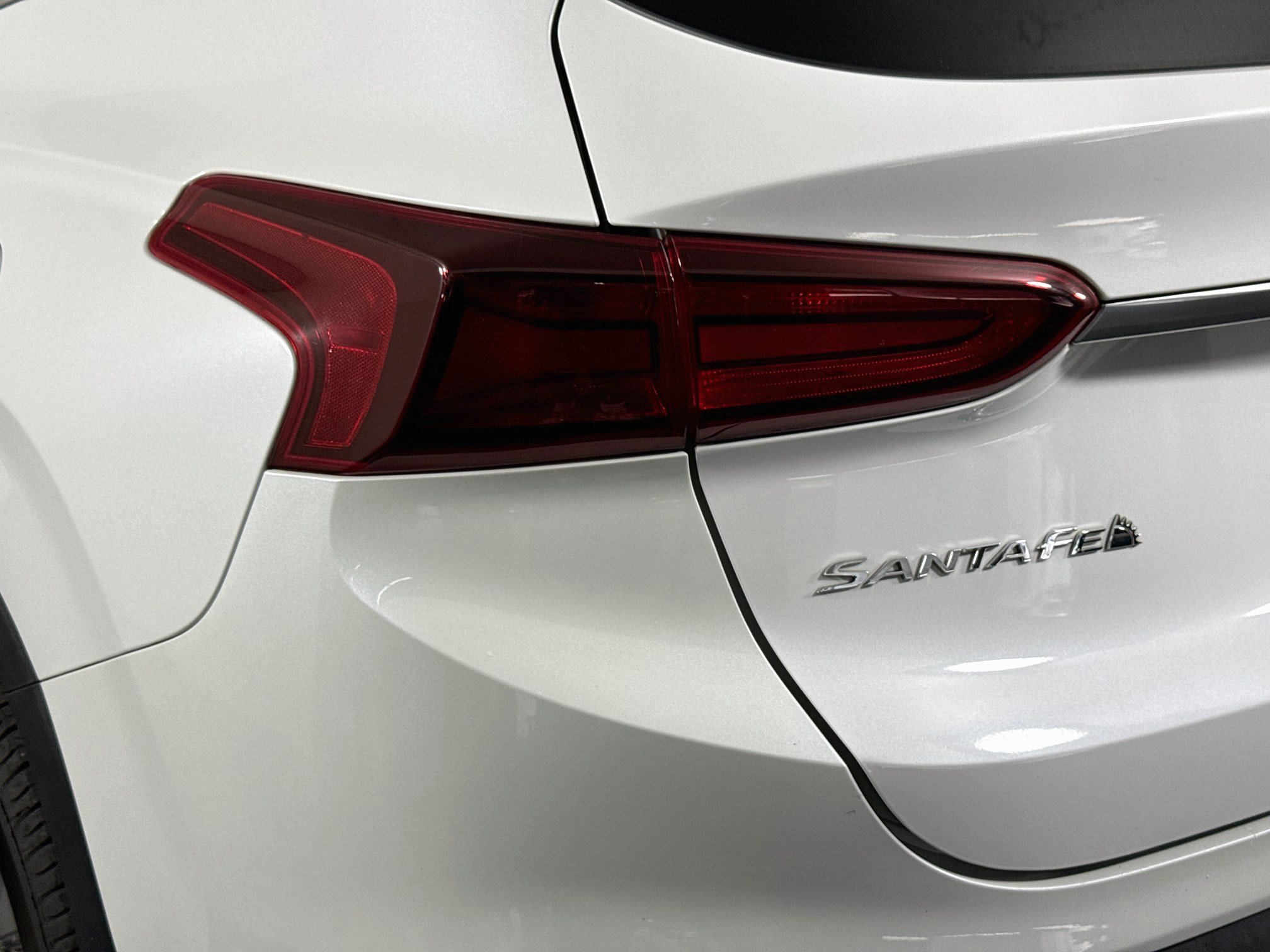 Used 2020 Hyundai Santa Fe SE FWD image 35