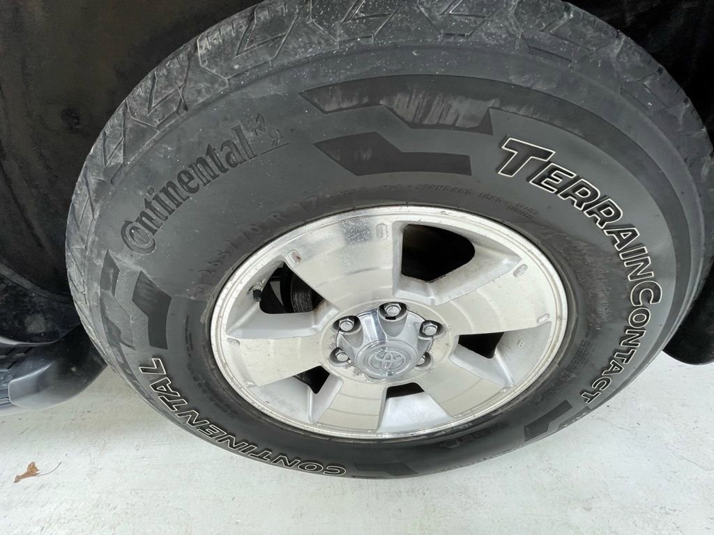 Used 2006 Toyota 4Runner SR5 image 10