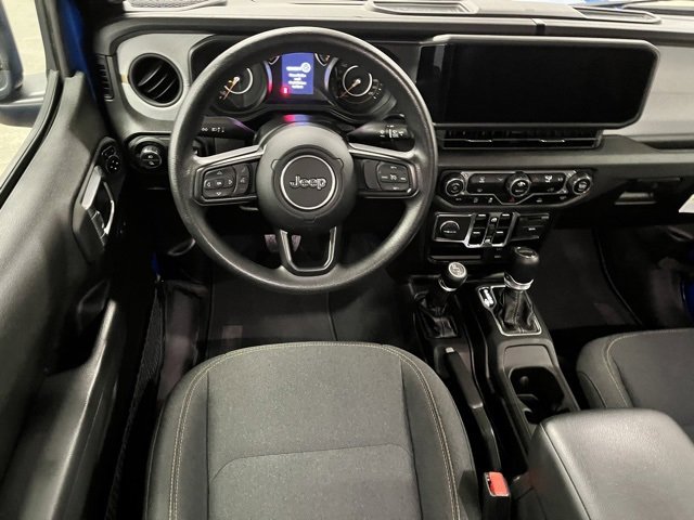 Used 2024 Jeep Gladiator Sport image 11