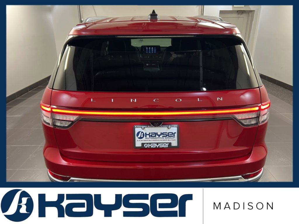Used 2025 Lincoln Aviator Reserve w/ Illumination Package image 5