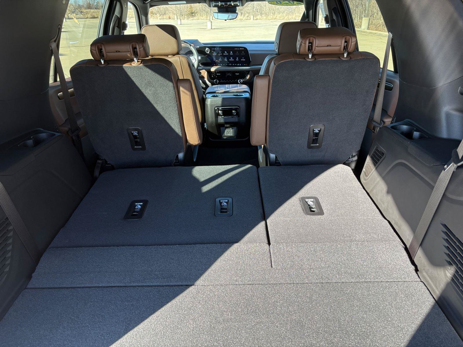 New 2026 Chevrolet Tahoe High Country AWD/4WD image 25