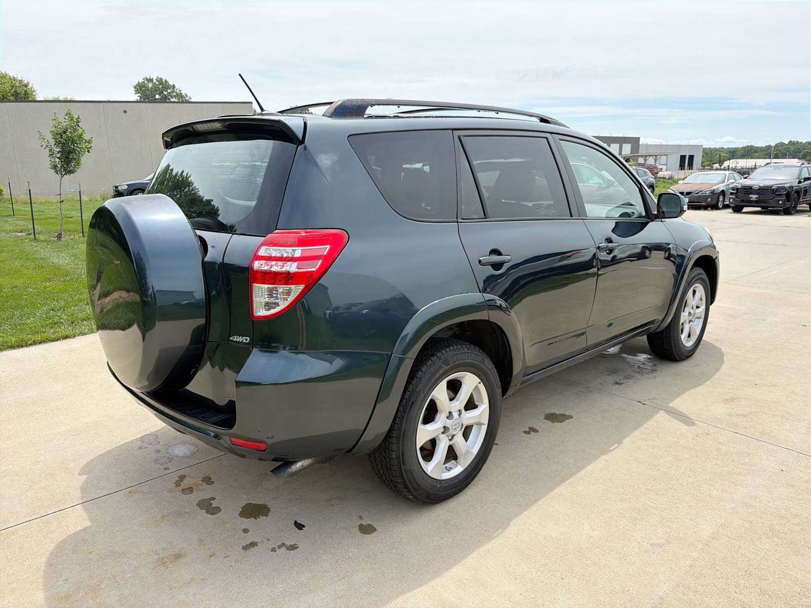Used 2010 Toyota RAV4 Limited AWD/4WD image 6