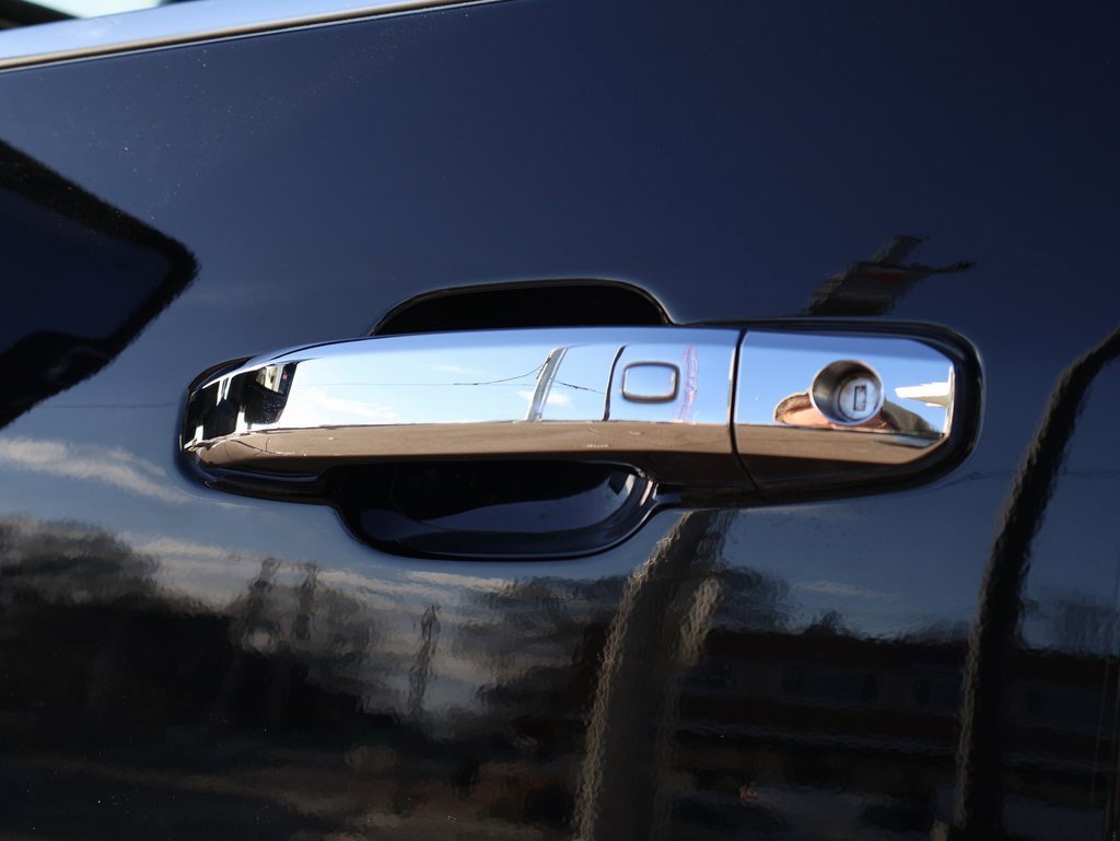 Used 2024 GMC Sierra 2500 Denali Ultimate w/ Max Trailering Package image 32