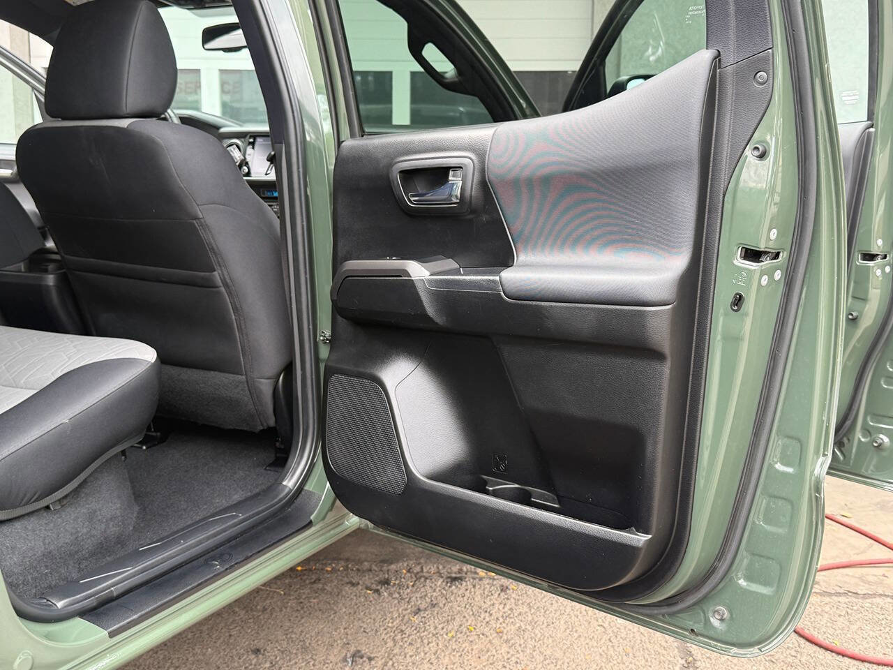 Used 2022 Toyota Tacoma TRD Off-Road image 56