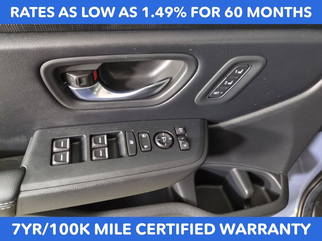 Used 2024 Honda Pilot Elite image 11