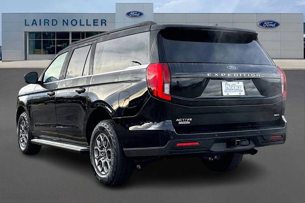 New 2025 Ford Expedition Max Active image 3