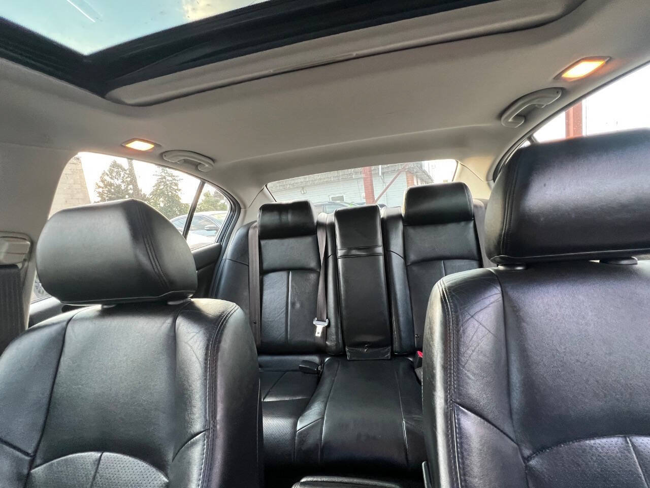 Used 2015 INFINITI Q40 AWD w/ Navigation Package image 17