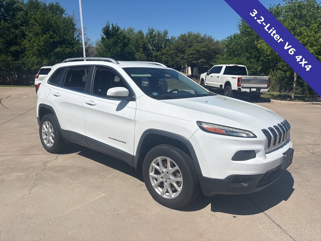 Used 2017 Jeep Cherokee Latitude w/ Safety/Convenience Group image 3