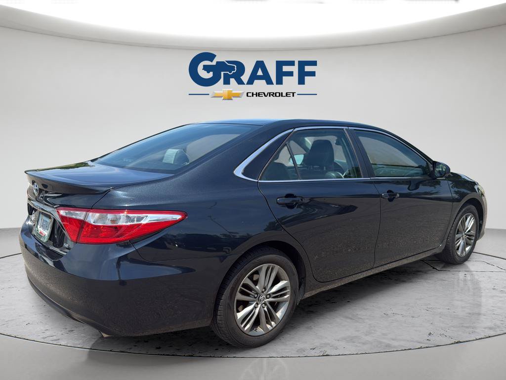 Used 2015 Toyota Camry SE FWD image 11