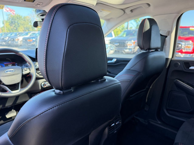 Used 2022 Ford Escape SEL w/ SEL Stealth AWD Package image 19