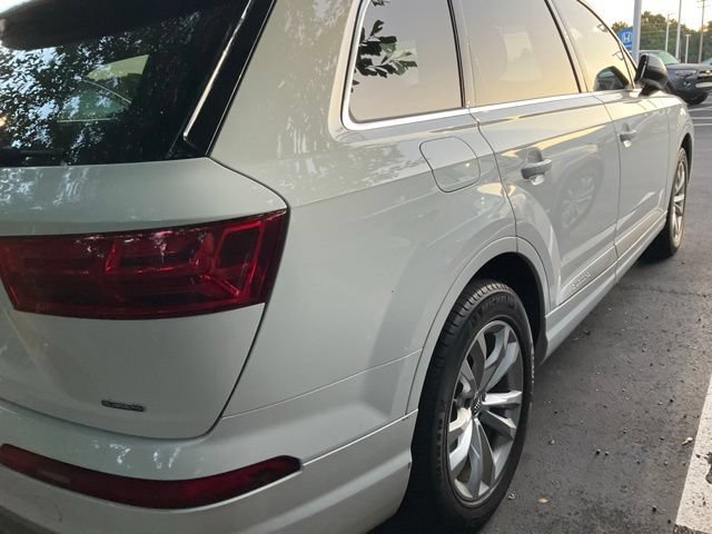 Used 2017 Audi Q7 2.0T Premium AWD/4WD image 7