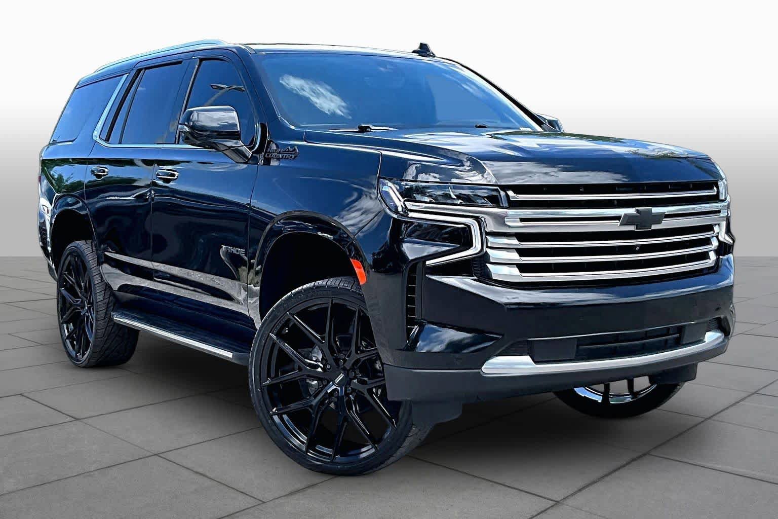 Used 2021 Chevrolet Tahoe High Country RWD image 3