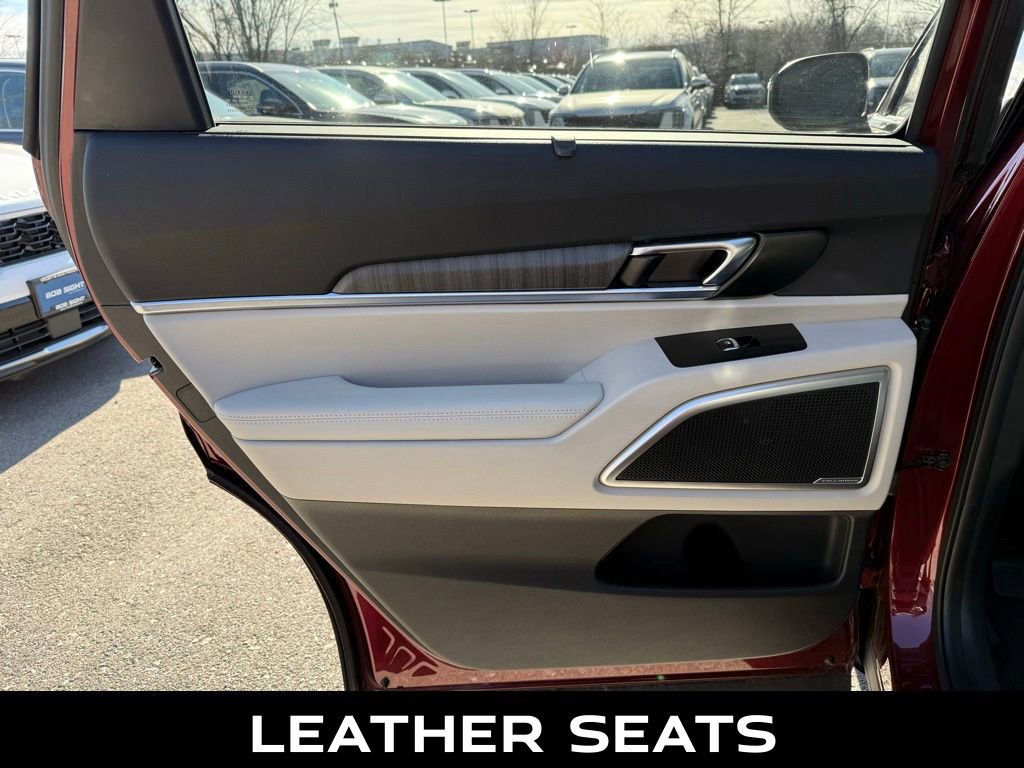 Certified 2023 Kia Telluride EX w/ EX Captain's Chair Package image 10