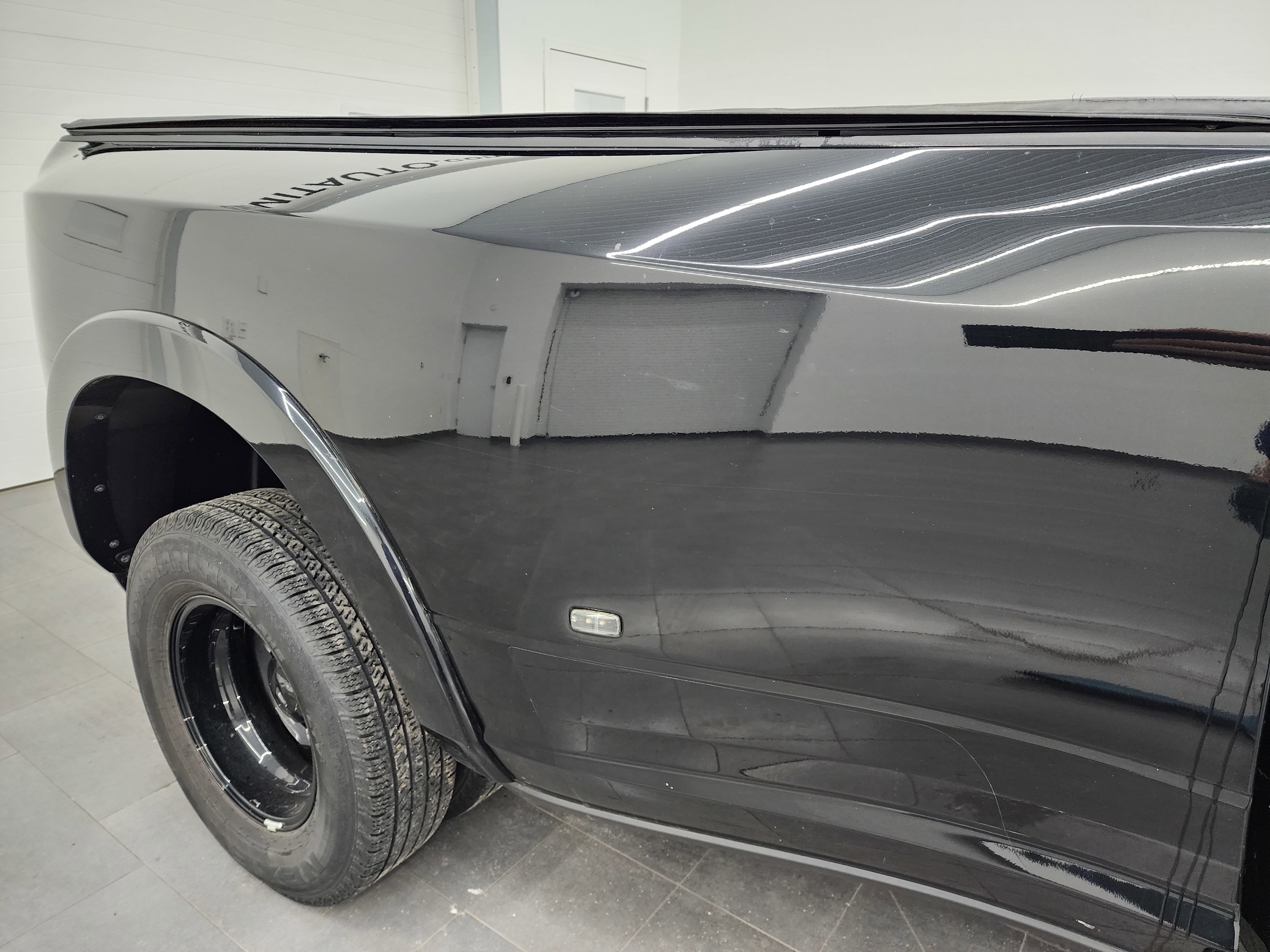 Used 2020 RAM 3500 Laramie image 29